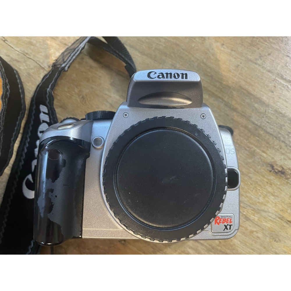 Used/Poor: Canon EOS Digital Rebel XT 8MP DSLR Body Only